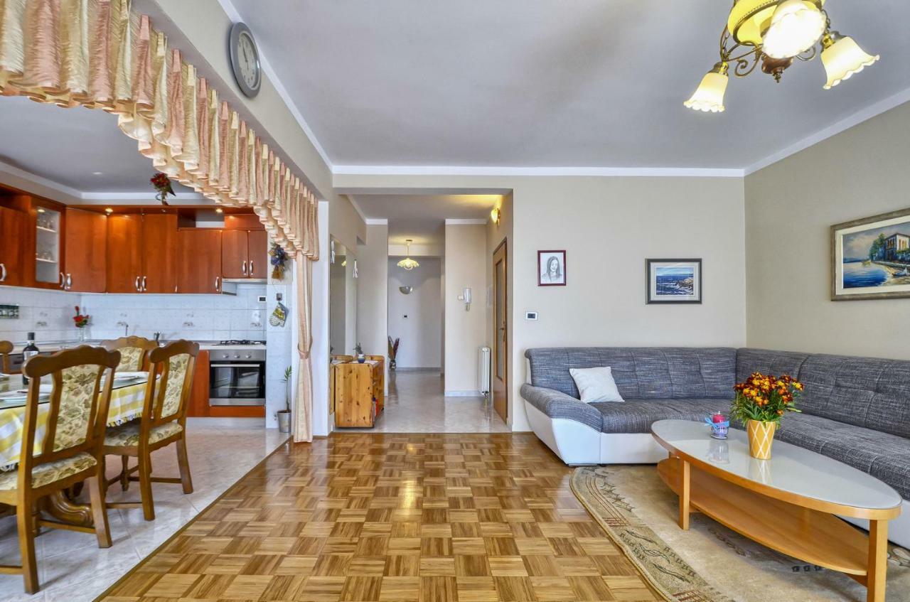 Pecirep Apartment *