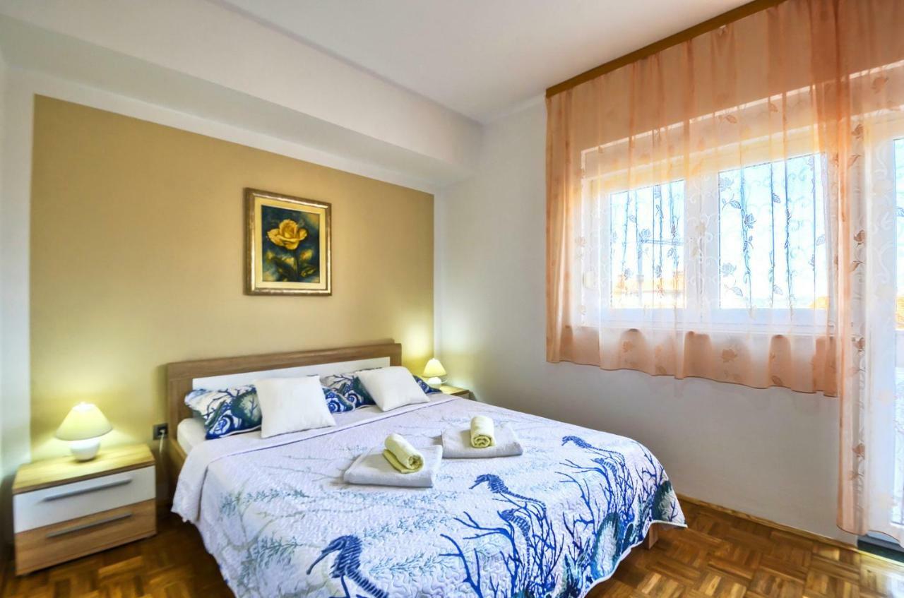 Apartment Pecirep Pula